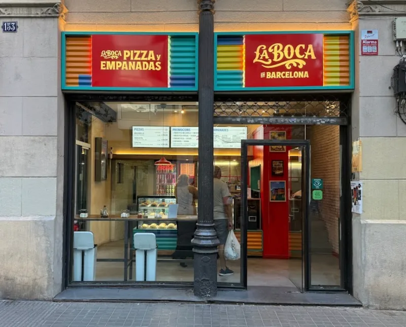 Fachada de La Boca en Barcelona, Travessera de Gràcia 153